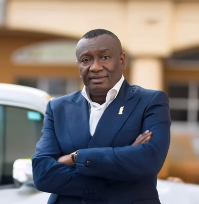 EMOTIONAL MOMENT: Dr Ofori Sarpong Moved as Daughters Deliver Heartfelt Tribute at Birthday Celebration